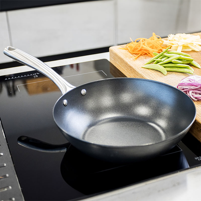 Non-stick wok, 24.5cm-3