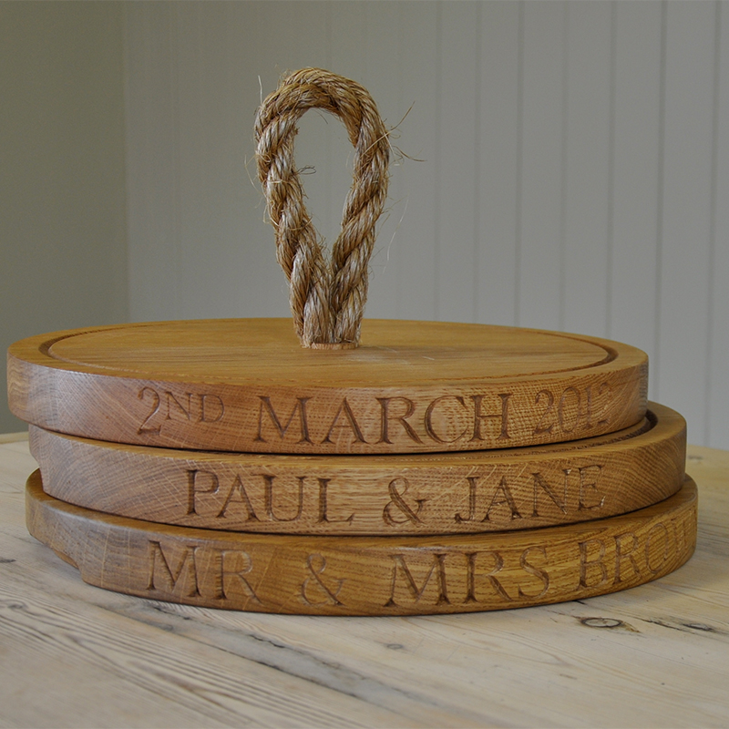 Personalised Thin Round Board with Rope Handle, Oak-0