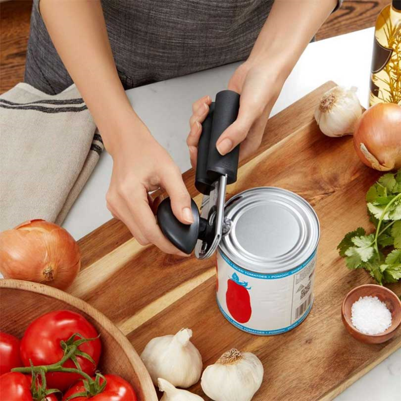 Soft-handled can opener-1