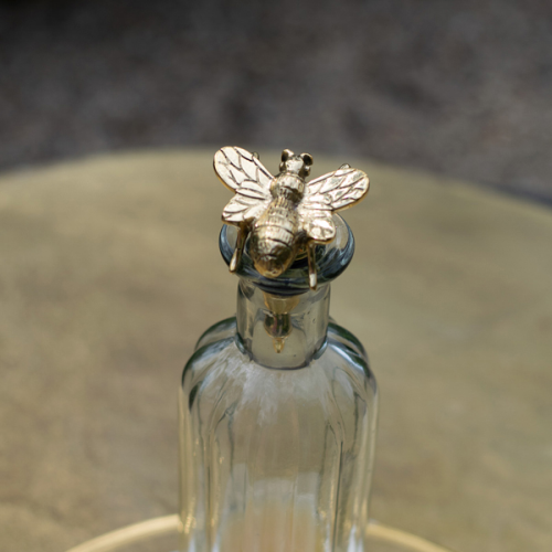 Bee Bottle Stop, H9 X W5 X D5cm, Brass-0