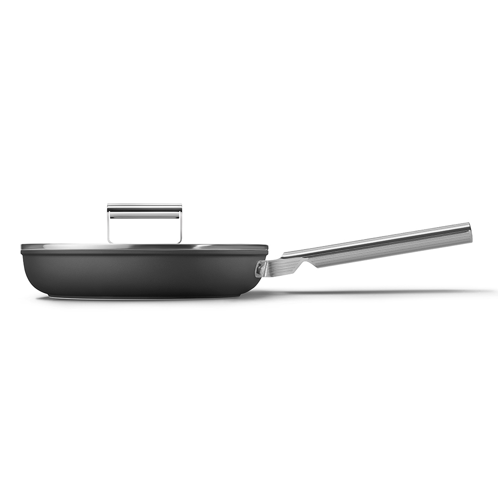 Retro 50's Style Non-Stick Frying Pan, 26cm, Black-1