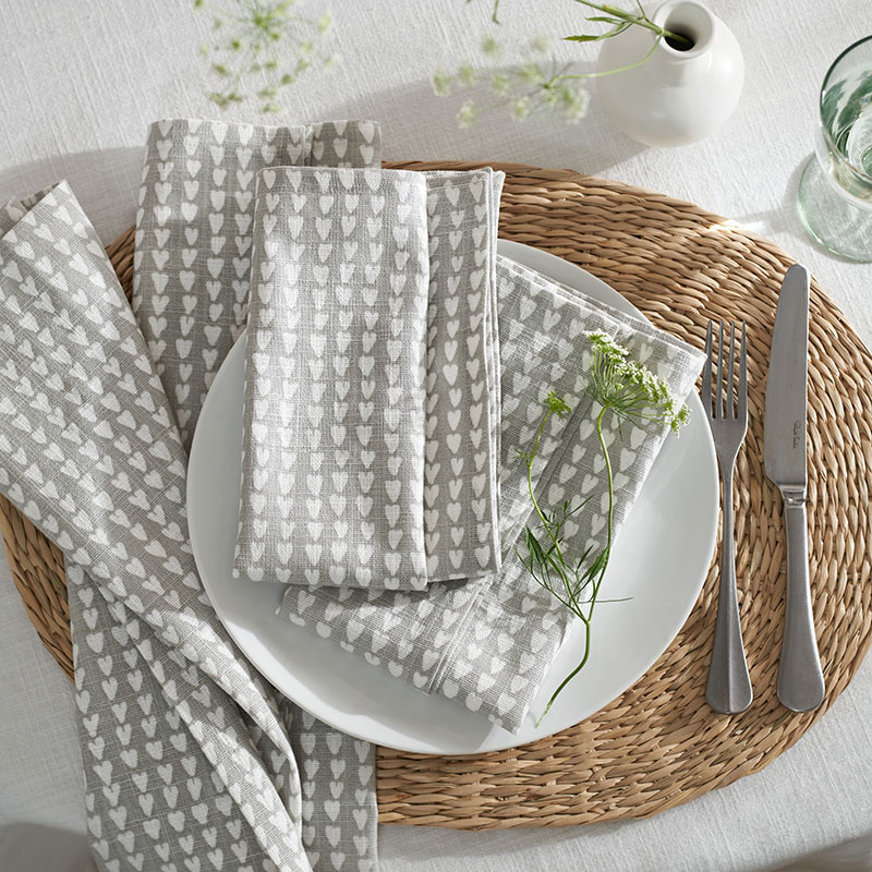 Ditsy Set of 4 Hear Napkins, 45cm x 45cm, White/Grey-0