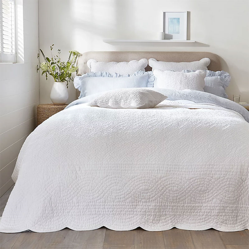 Milfield Scallop Edge Double Quilt, Centimetre (cm), White-0