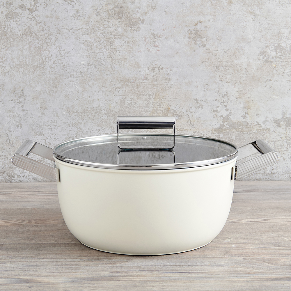 Retro 50's Style Non-Stick Casserole Dish, 26cm, Cream-1