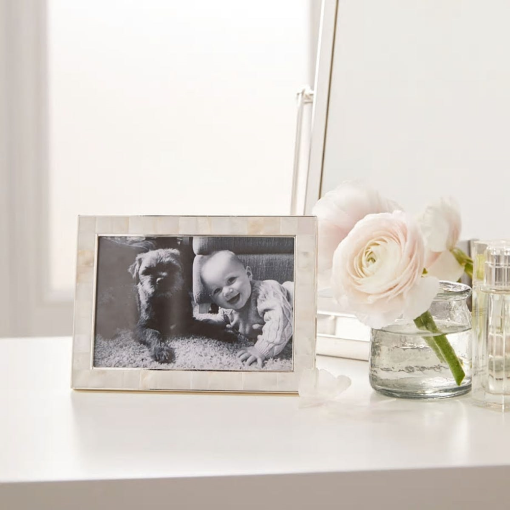 Mother of Pearl Photograph frame, 4 x 6", White-0