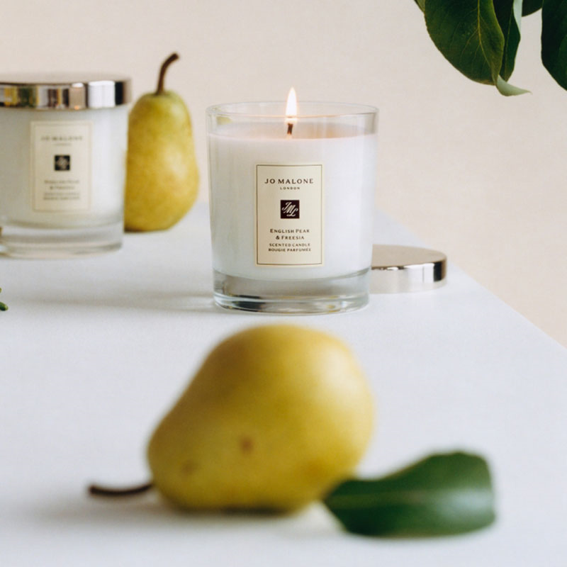 English Pear & Freesia Home Candle, 200g-0