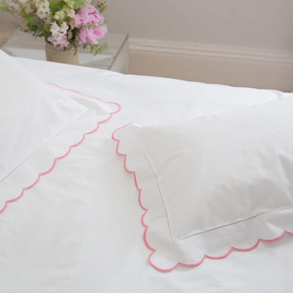 Scallop Standard Pillowcase, Pink-2