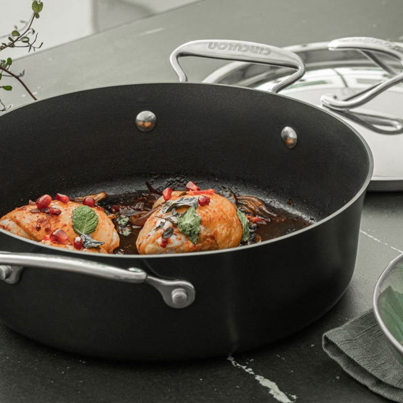 Style Hard Anodised Sauteuse, 20cm-1