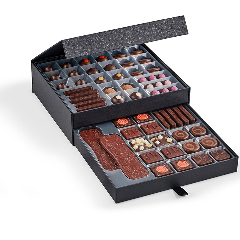 The Dark Chocolate Cabinet, 820g-1