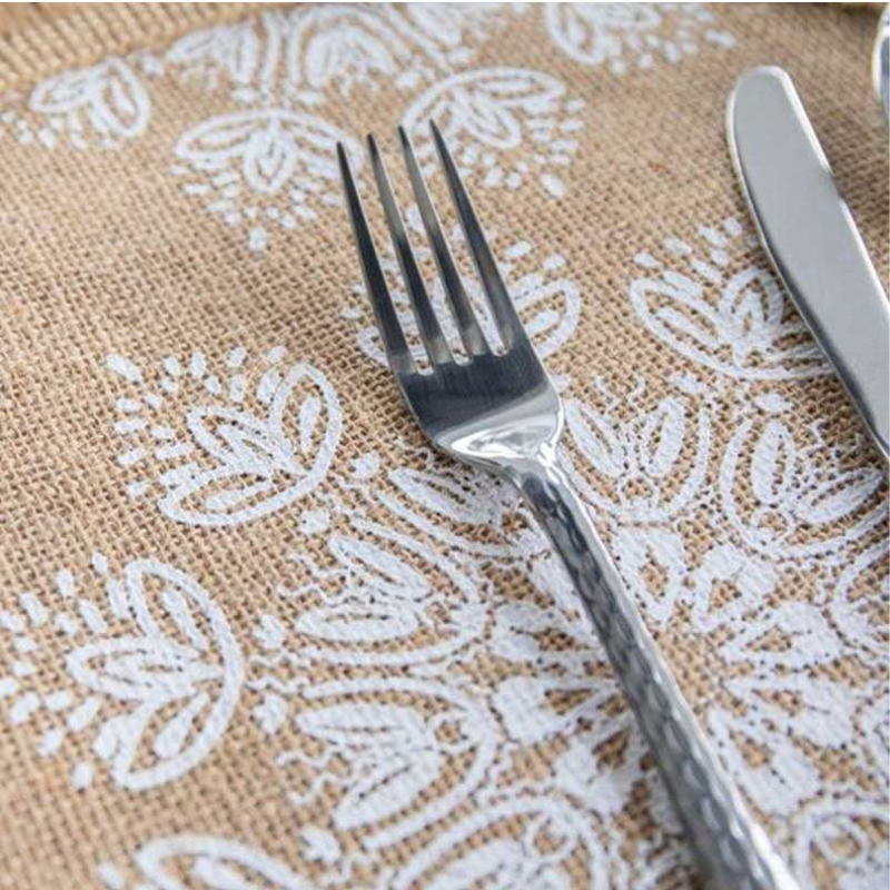 Leaf Hessian Jute Set of 4 Woven Placemats, D42cm, White-3