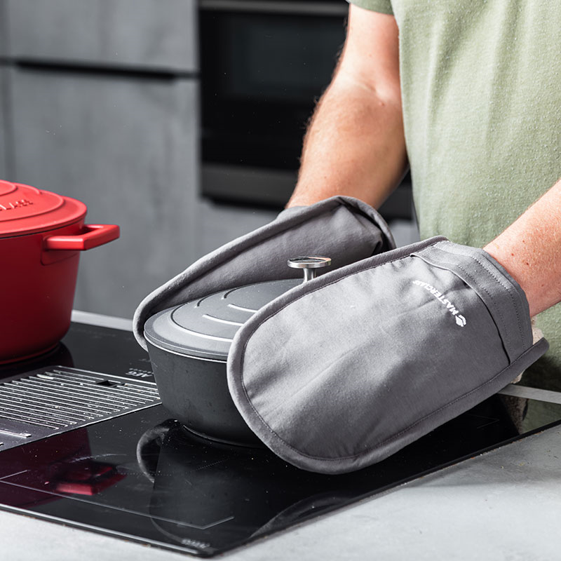 Cast Aluminium Casserole Dish, 2.5L, Black-1