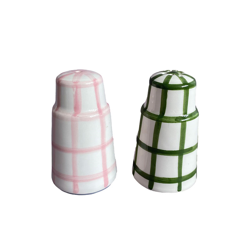 Salt N' Pepa Set of 2 Shakers, H9.5 x D4cm, Pink/Forest green-0