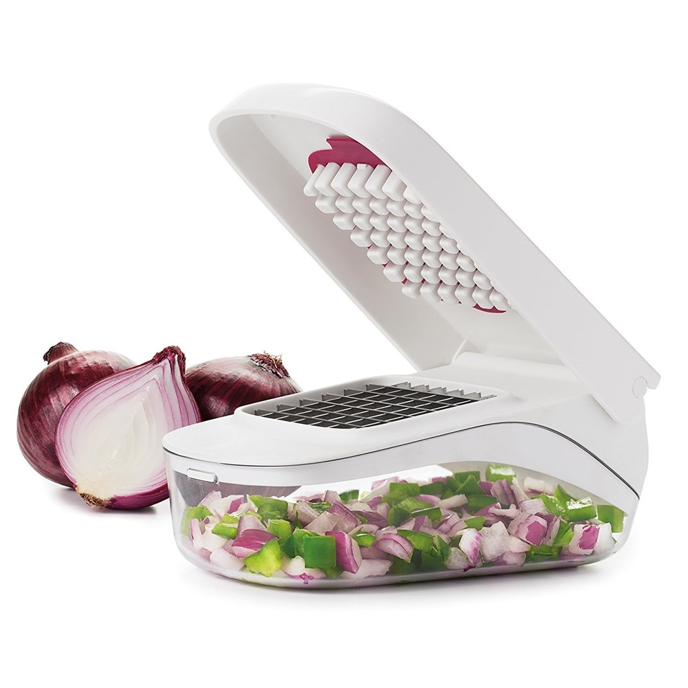 Vegetable chopper with easy pour opening-9