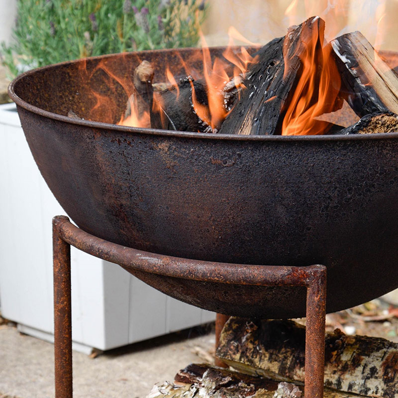 Outdoor cast iron firebowl on stand, W57cm, Rust-7