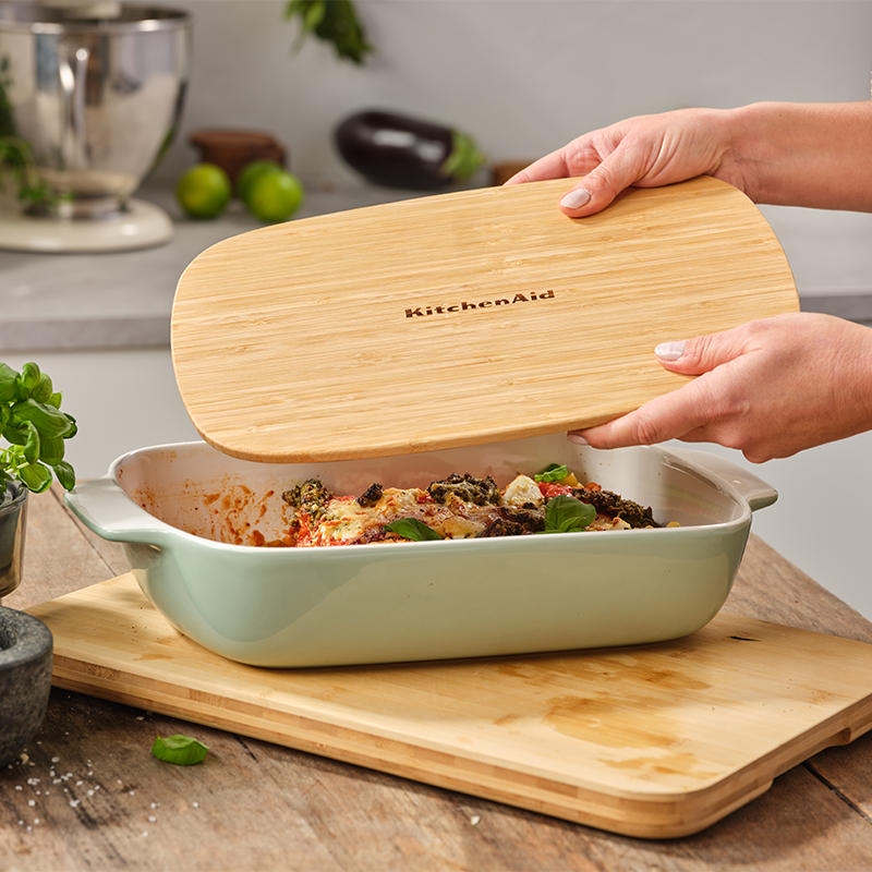 Stoneware Dish with Bamboo Lid, 32cm, Pistachio-1