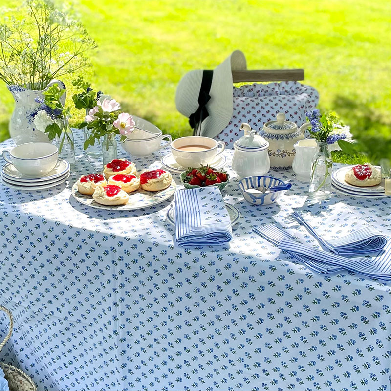 Ditsy Tablecloth, 150 x 350cm, Blue-1