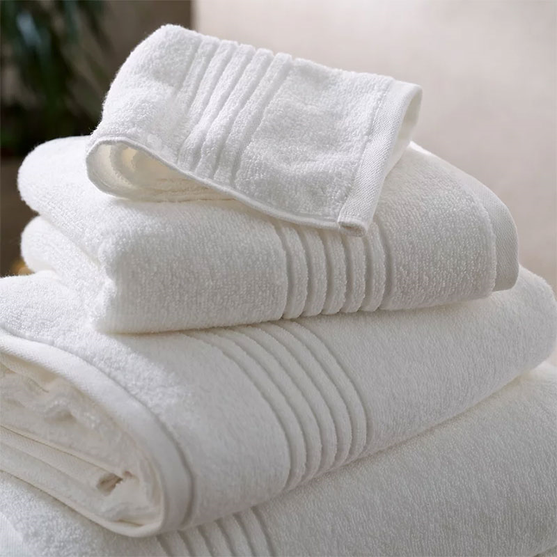 Ultra Soft Cotton Bath Towel, 70 x 125cm, White-1