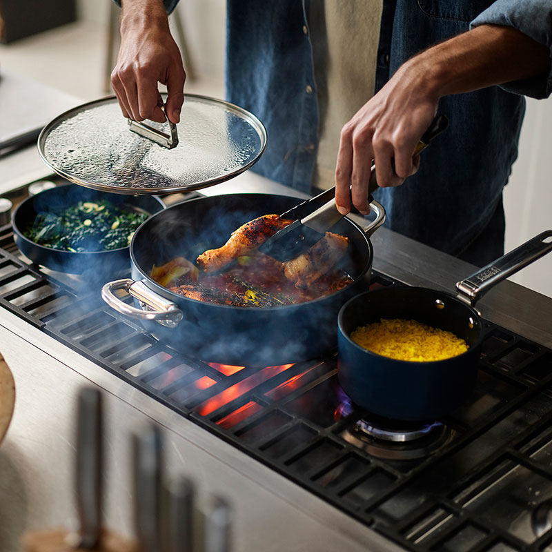 Space Folding Ceramic Non-Stick Casserole Pan & Lid, 28cm, Midnight Blue-19