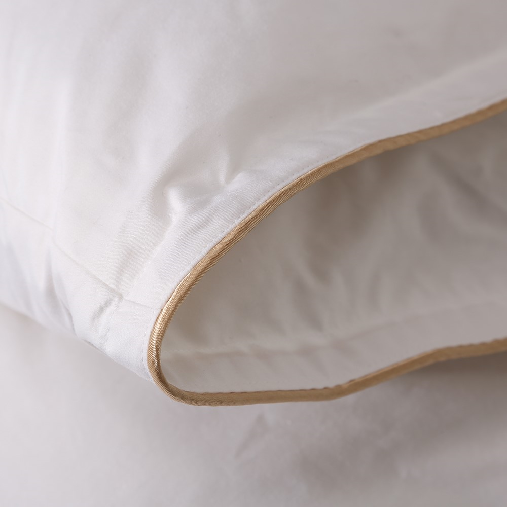 Gold Hungarian Goose Down King size 13.5 tog duvet, 225 x 220cm, White-1