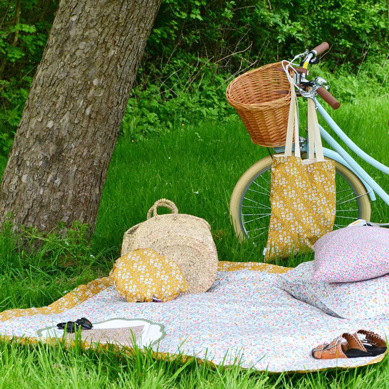 Betsy Picnic Blanket, 150 x 150cm, Multi-1