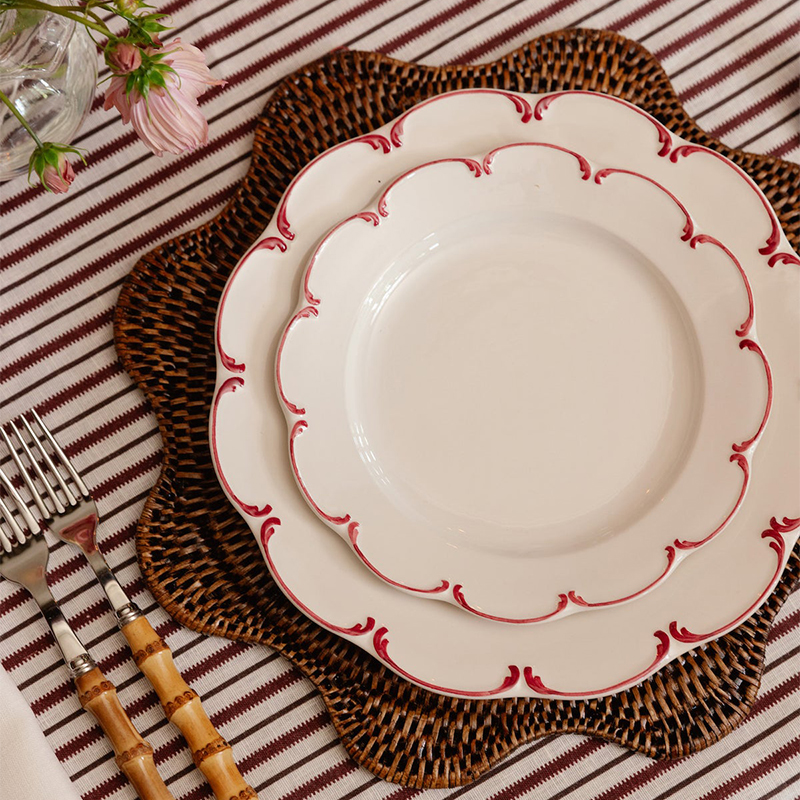 Scalloped Rattan Placemat, D36cm, Brown-0