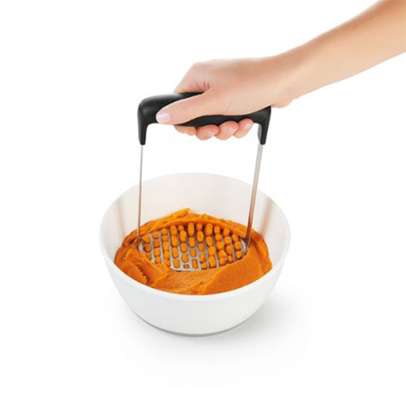 Smooth potato masher-1