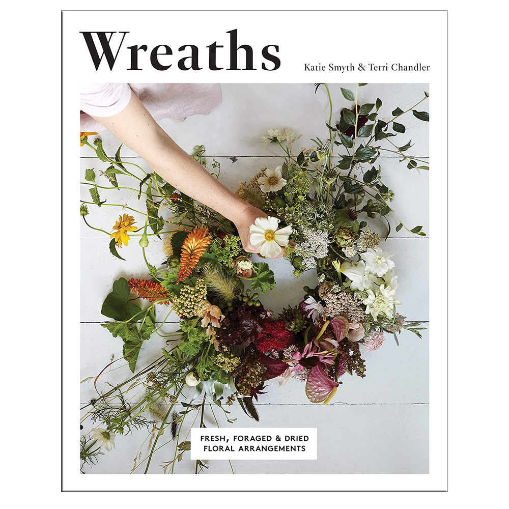 Wreaths: Fresh, Foraged & Dried Floral Arrangements-0