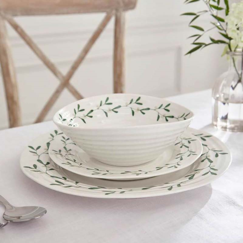 Mistletoe 12 Piece Dinnerware Set, White/Green-1