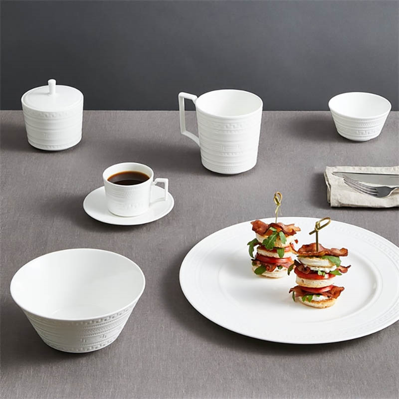 Intaglio 10 Piece Dinnerware Set, White-4