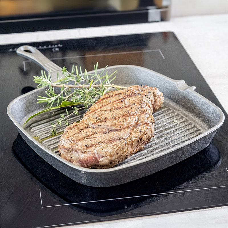 Square grill pan, 23cm, cast iron-0