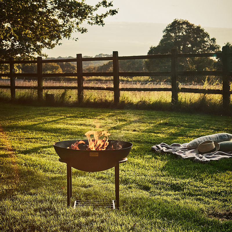 Outdoor cast iron firebowl on stand, W57cm, Rust-4