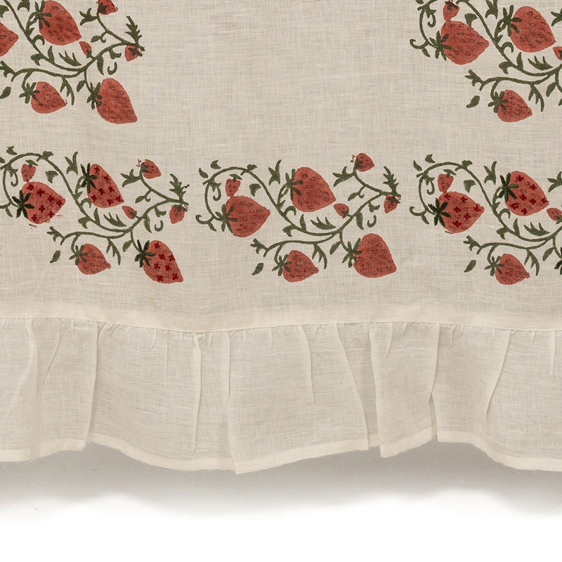 Fraises des Bois Tablecloth, 180 x 270cm, White-3