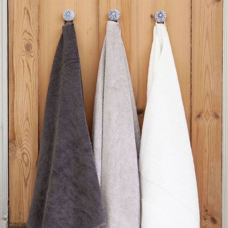 Organic 600gsm The Bath Towel, 70 x 140cm, Grey-1