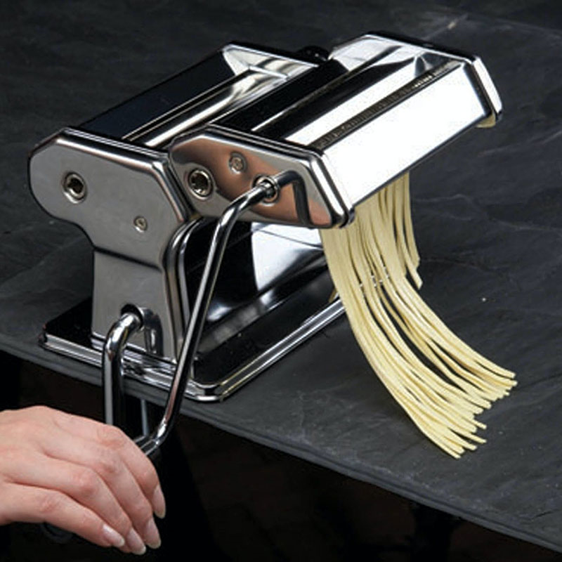 World of Flavours - Italian Double cutter pasta machine-4