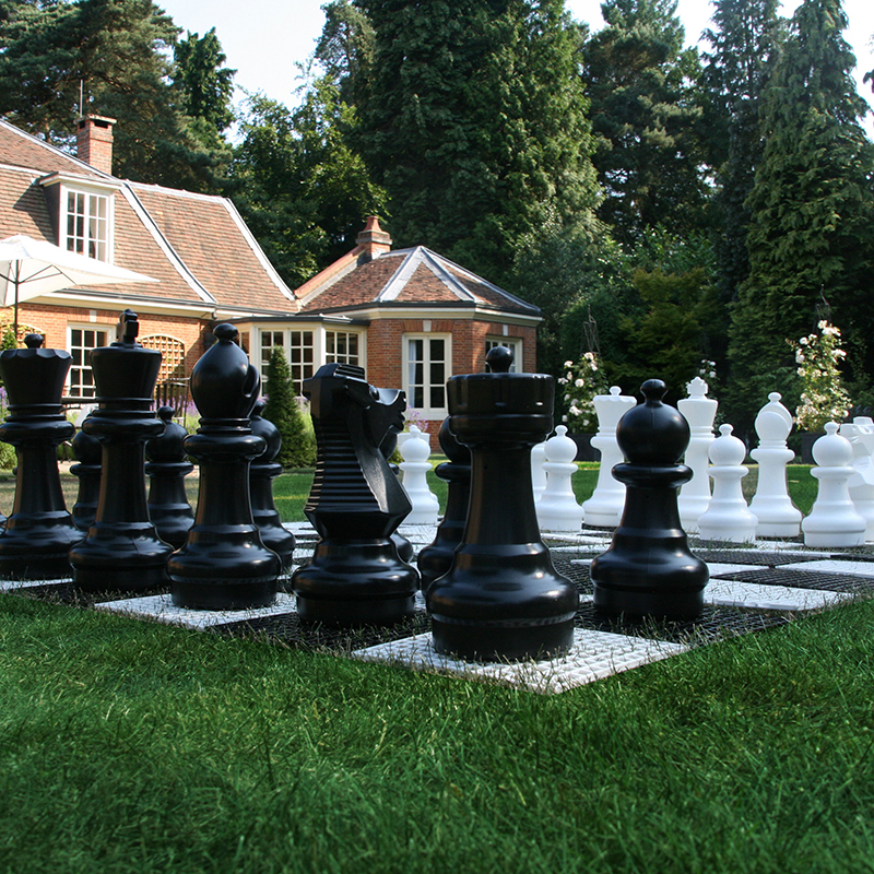 Garden Chess Pieces with Board-2