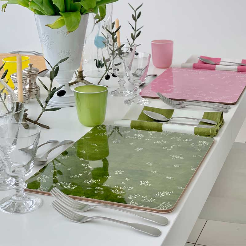 Falling Flower Rectangle Placemat, 38 x 29 cm, Avocado Green-1