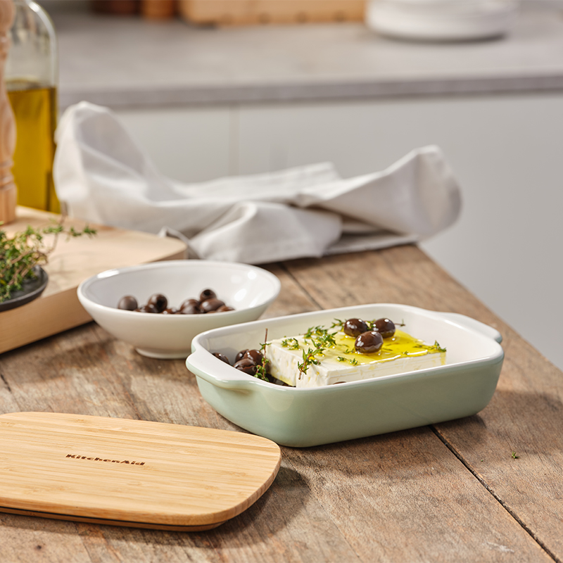 Stoneware Dish with Bamboo Lid, 20cm, Pistachio-1