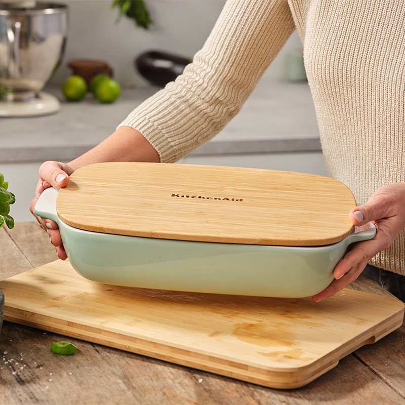 Stoneware Dish with Bamboo Lid, 32cm, Pistachio-2