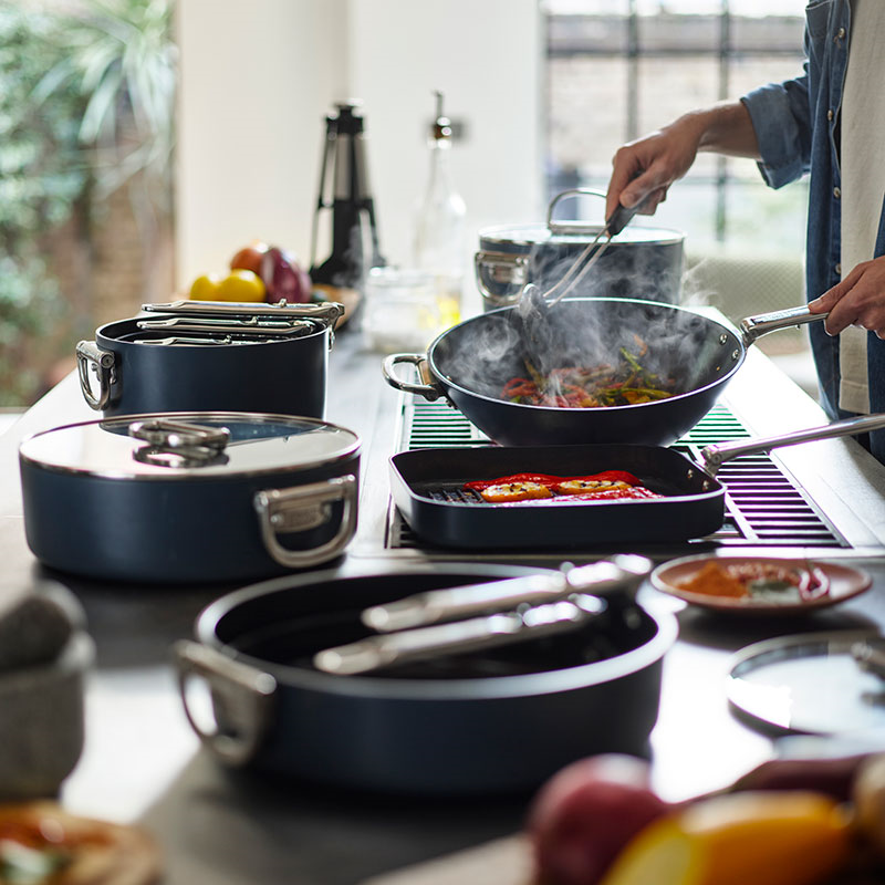 Space Folding Ceramic Non-Stick Casserole Pan & Lid, 28cm, Midnight Blue-5