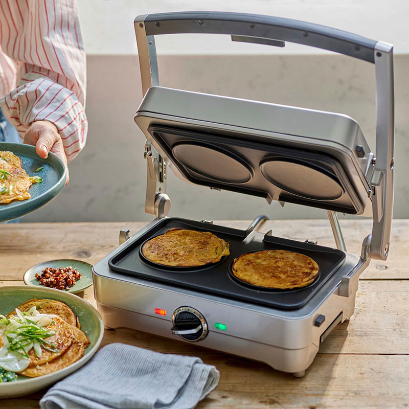 2 in 1 Waffle & Pancake Maker-1