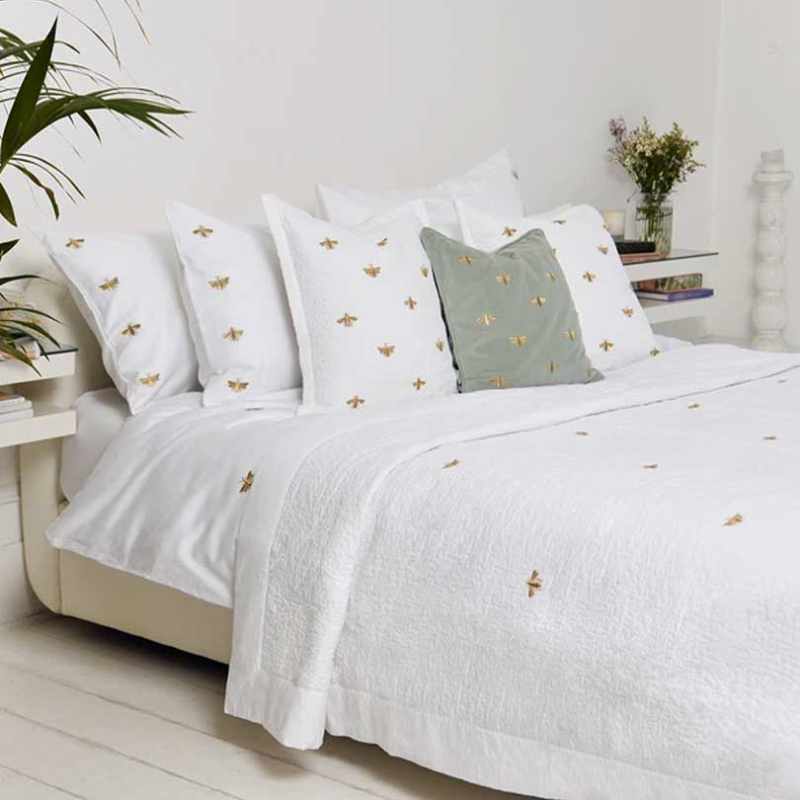 Bees Bedding Cushion Cover, White-2