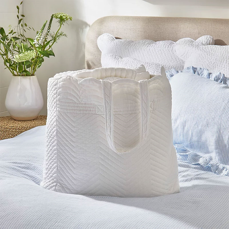 Milfield Scallop Edge Double Quilt, Centimetre (cm), White-2