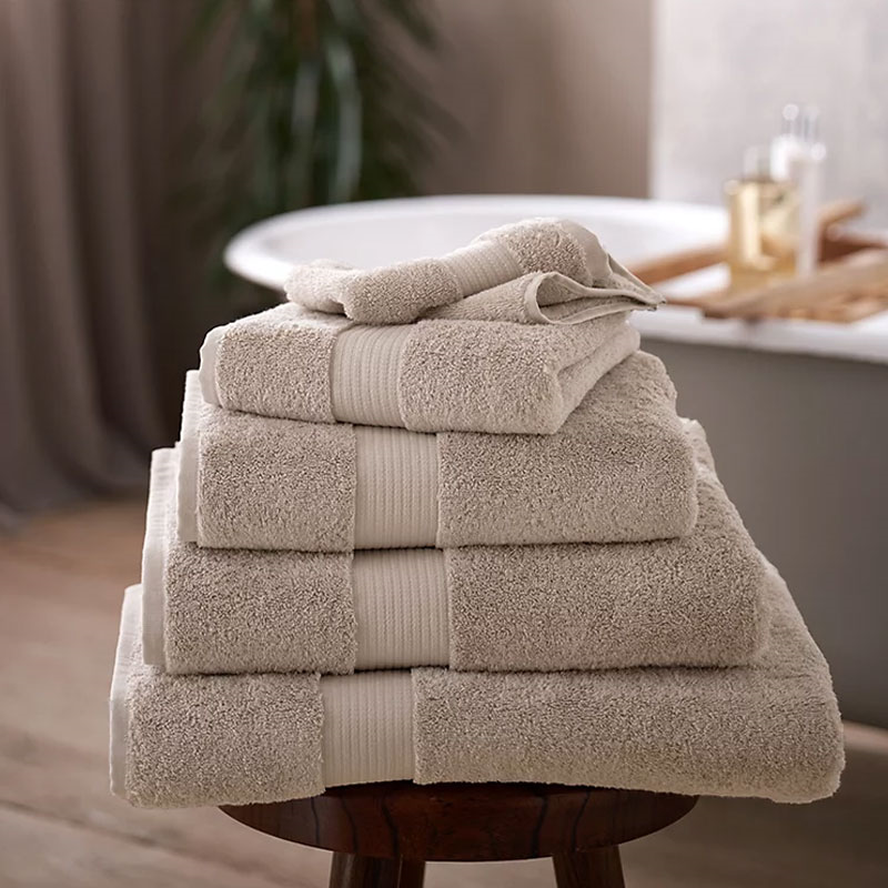 Luxury Egyptian Cotton Hand Towel, 50 x 90cm, Feather Grey-0