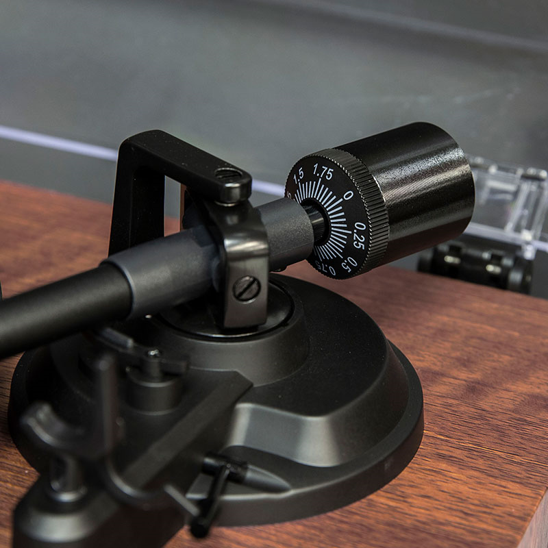 C62 Turntable Shelf System, Walnut-11