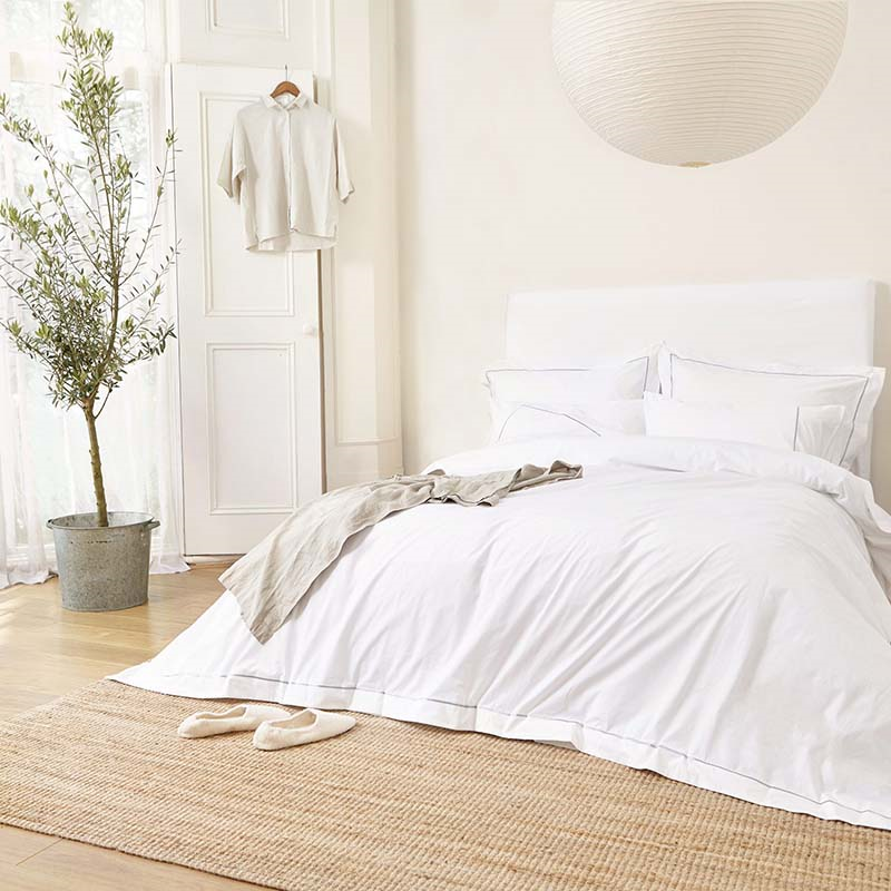 The Simple with Single Row Cord 300 Thread Count Embroidered Duvet Cover, Double, White/Grey-0