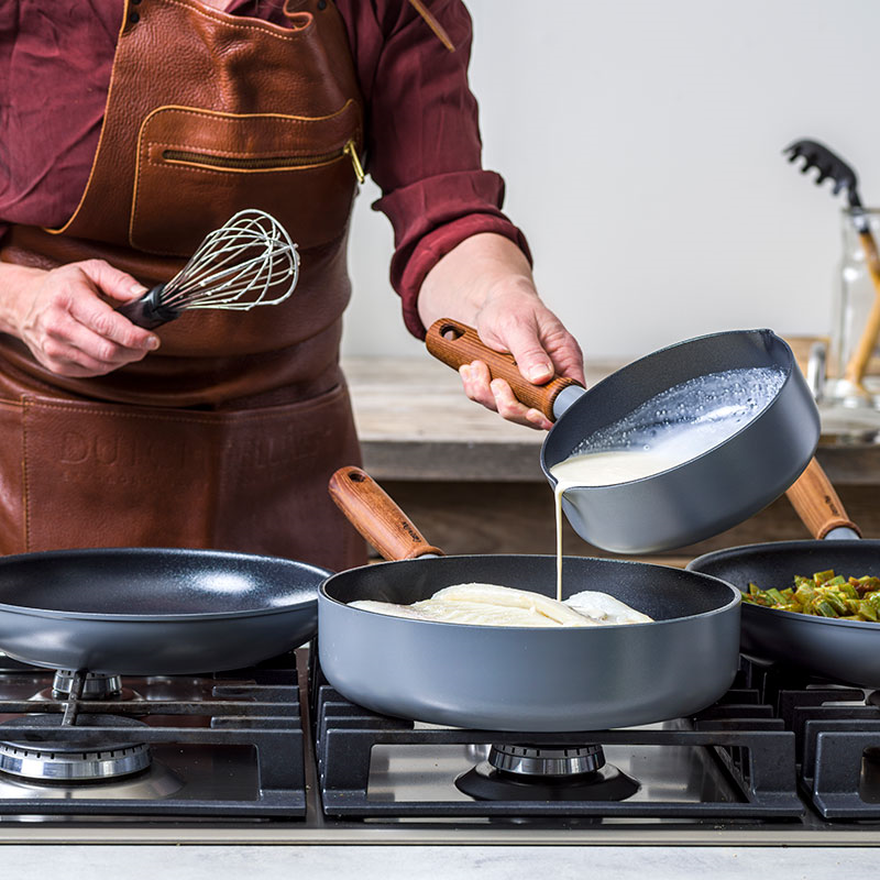 Mayflower Pro Non-Stick Open Saucepan with Pouring Spouts, 16cm, Charcoal Grey-3