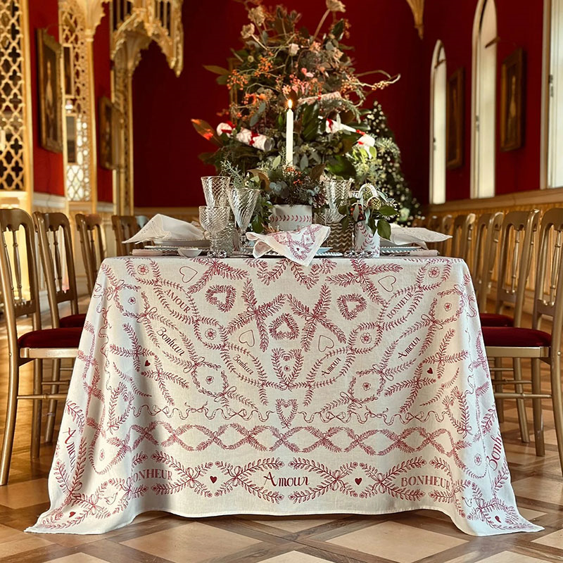 Amour Bonheur Linen Tablecloth, 165 x 300cm, Red-0