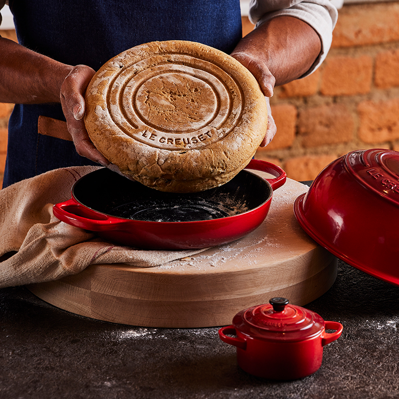 Signature Cast Iron Evo Bread Oven, 24cm, Cerise-6