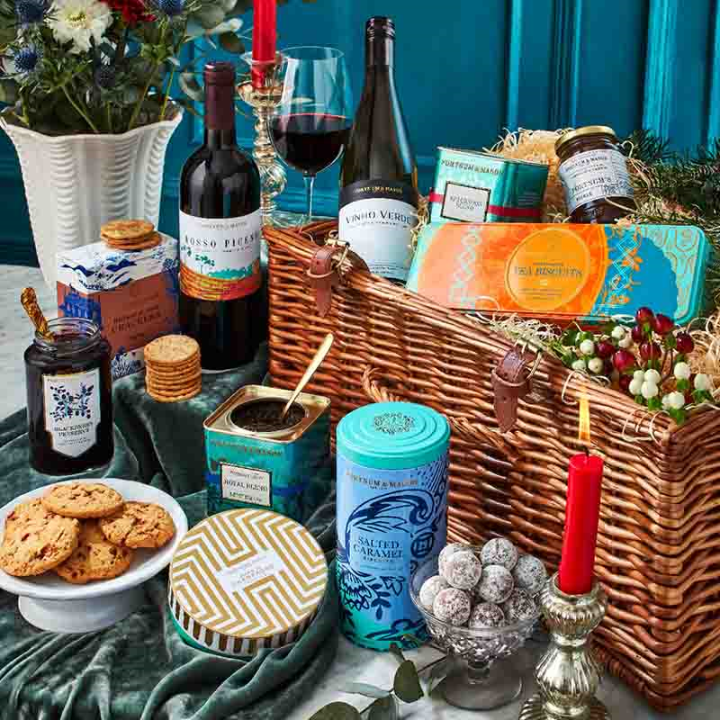 The Grosvenor Wicker Hamper Gift Set-1