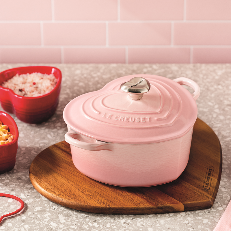 Signature Cast Iron Heart Casserole, Shell Pink-5